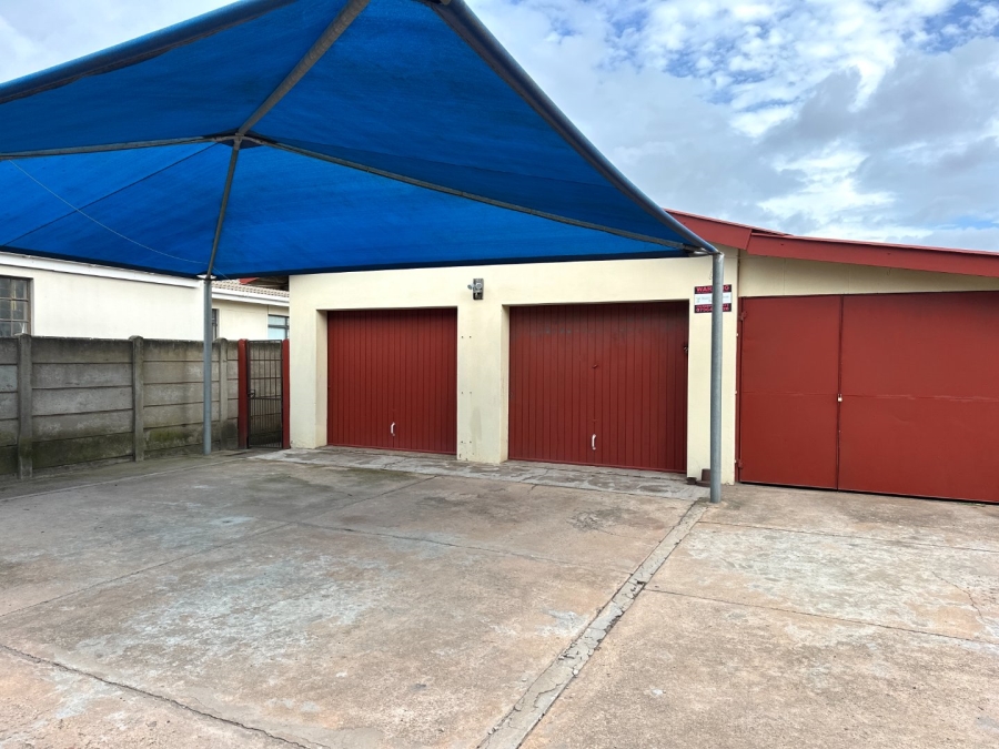 3 Bedroom Property for Sale in Albertinia Western Cape